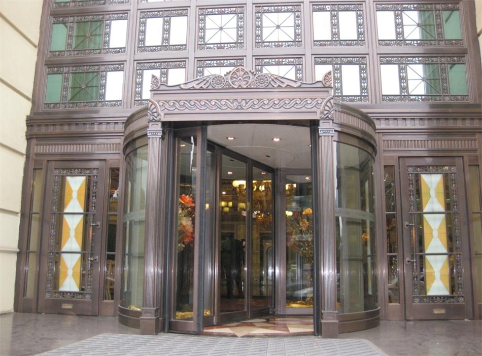 銅門設(shè)計(jì)：體現(xiàn)并映射銅文化之內(nèi)涵！(圖1)