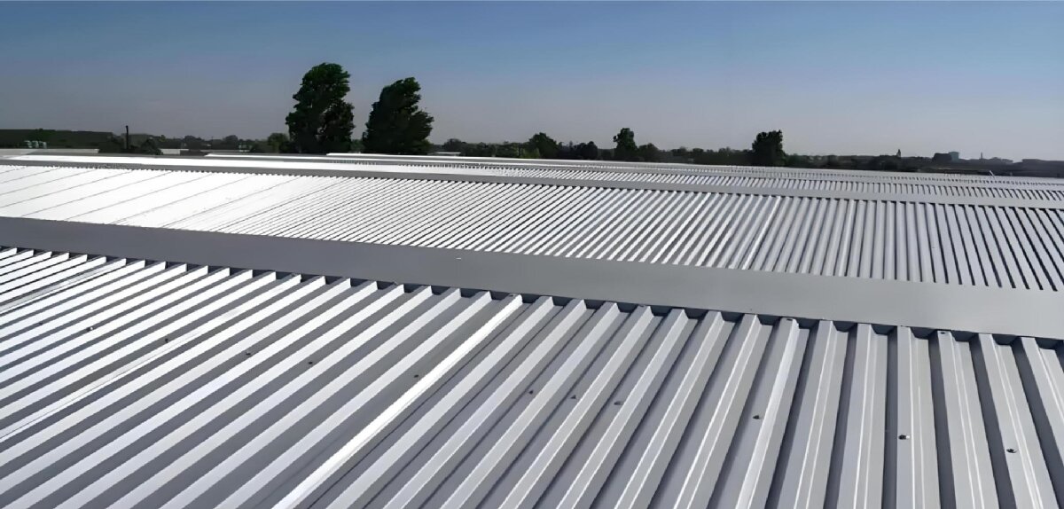 鋼結(jié)構(gòu)車(chē)間褪色、銹蝕、滲漏等修繕三種方法！(圖10)